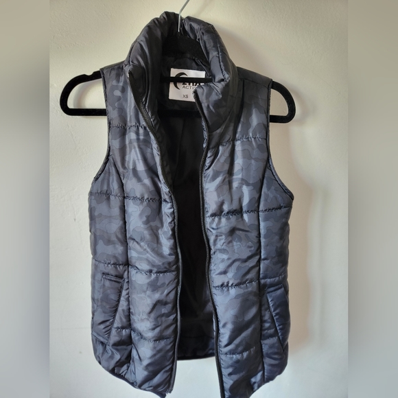Zyia Camo Vest XS EUC - Picture 2 of 4